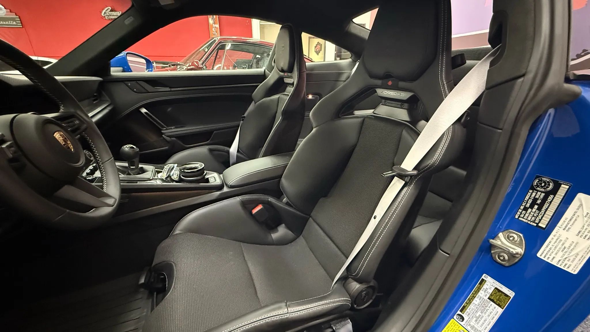 2025 Porsche 911 GT3 - Photo 11