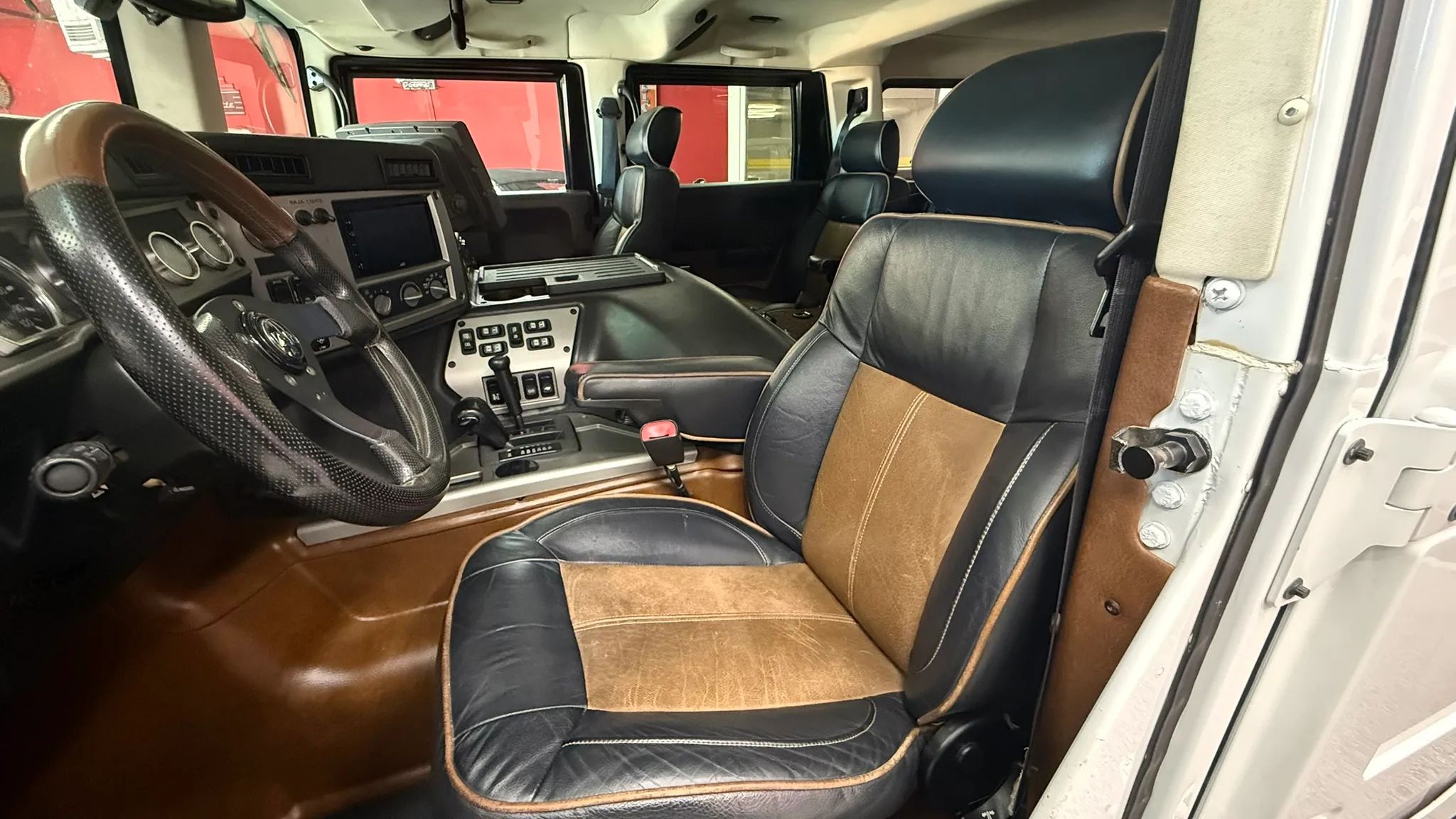 2006 Hummer H1 Base - Photo 9
